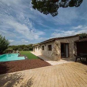 Сasa de vacaciones The Calm House