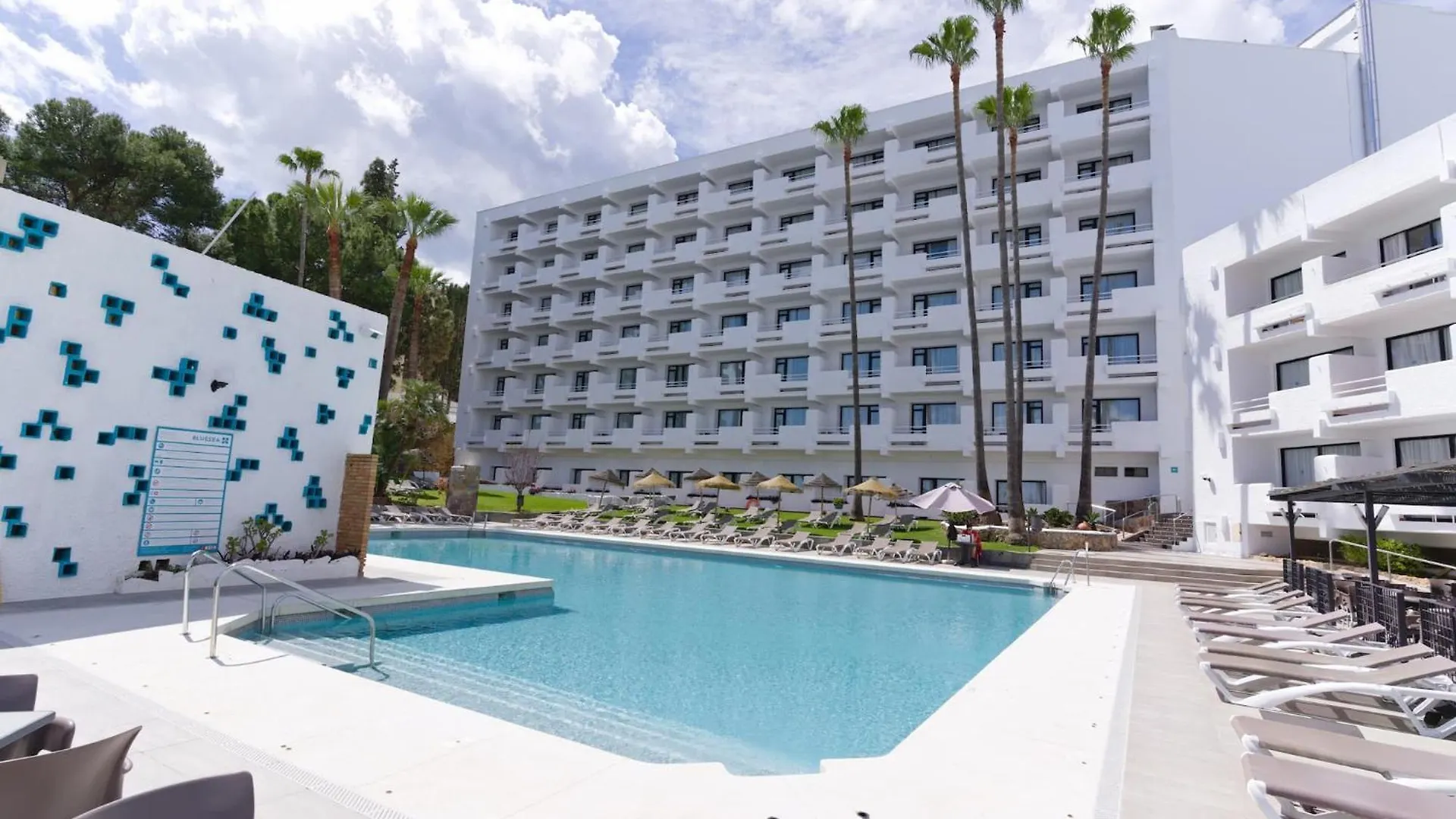 Bluesea Al Andalus location